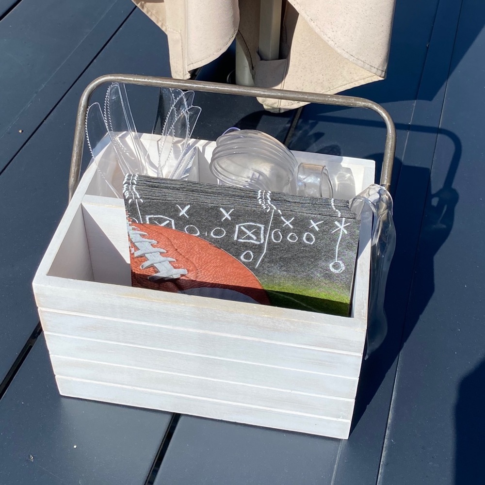 Sur La Table utensil caddy-NWT